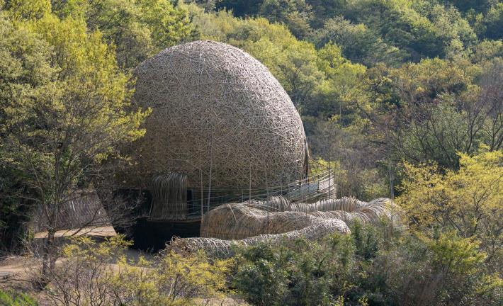 台湾文化センター、瀬戸内国際芸術祭との連携により 王文志氏の作品《小豆島を抱きしめて》が台湾の文化外交の新たな象徴に