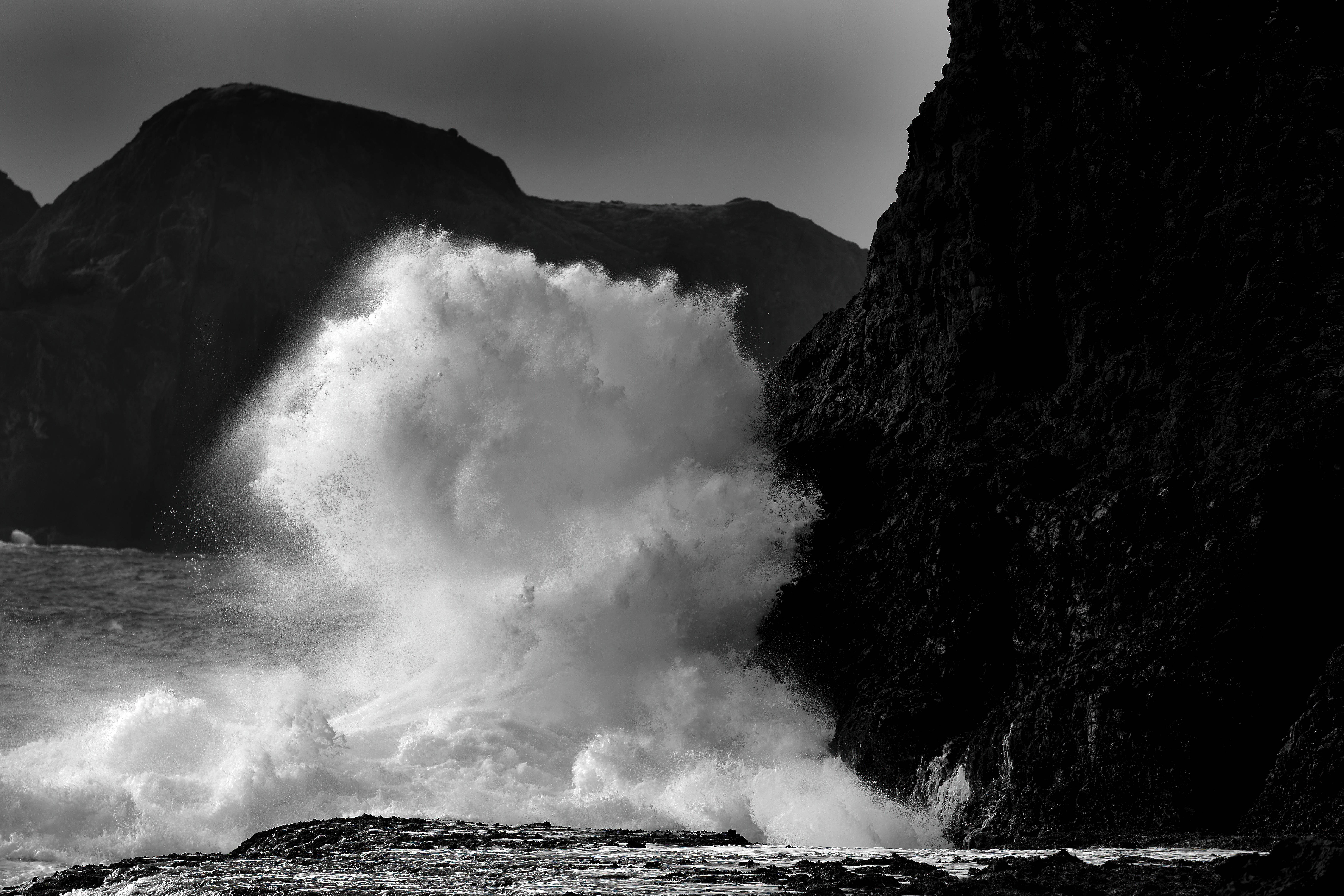 謝三泰写真展《街頭劇場、火燒島／流麻溝十五號》、10月3日より開催