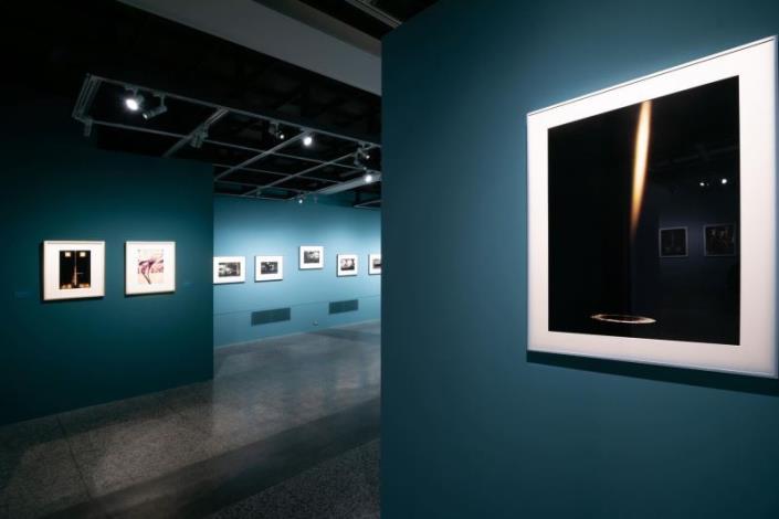 「比喻．隱喻：逐光追影及它義」展出38位藝術家作品
