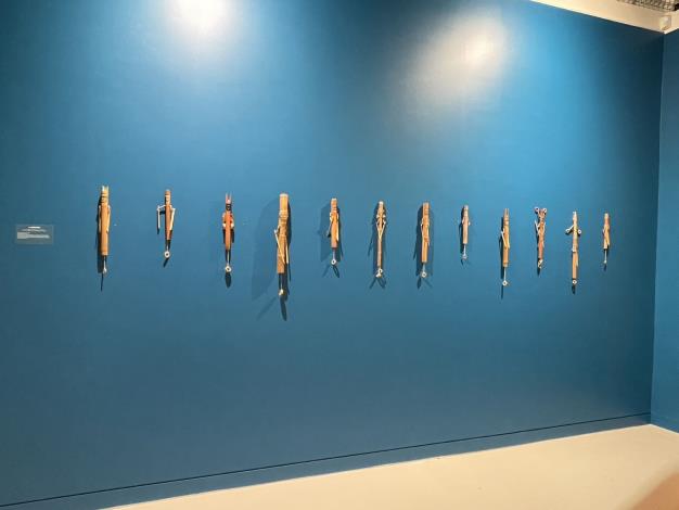 第24屆雪梨雙年展臺灣參展藝術家李俊陽作品「竹節戲偶劍客系列」。