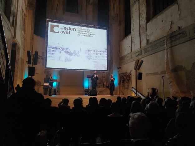 捷克國際人權影展19日舉行開幕式，由影展總監Ondřej Kamenický揭開活動序幕。今年臺灣共有2部紀錄片及1部VR作品參展。