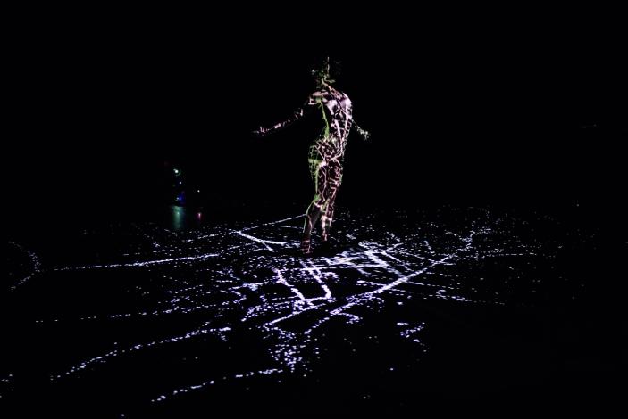 「安娜琪舞蹈劇場」以結合舞蹈和360° 全身投影舞作《Second Body》作為藝術節開幕演出