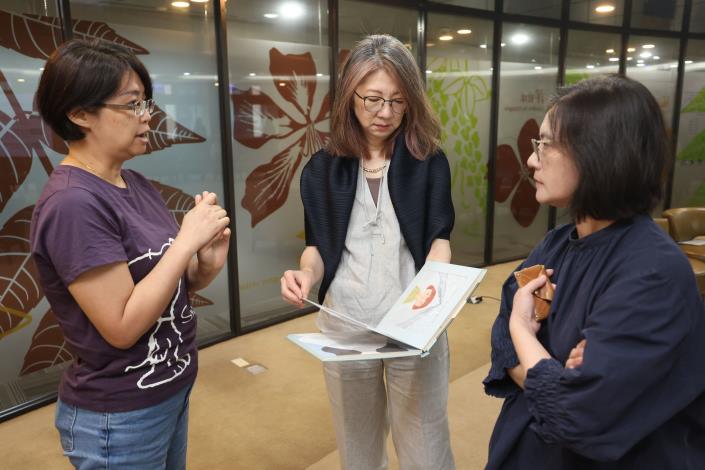 文化部今（30）日特別邀請出版社、繪本推廣、外譯行銷等工作者，共同激盪提出更貼近創作者及產業需求的想法。