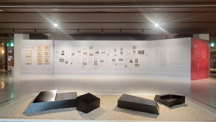 史博館「穿越世代－李再鈐個展」展場