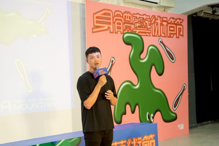 FOCASA馬戲團團長林智偉表示，到花創的第一印象，就是看到身後的山，並給予了很大的靈感，所以這次用「山」來做主題，讓花蓮這塊土地成為我們的「靠山」。（FOCASA馬戲團提供）