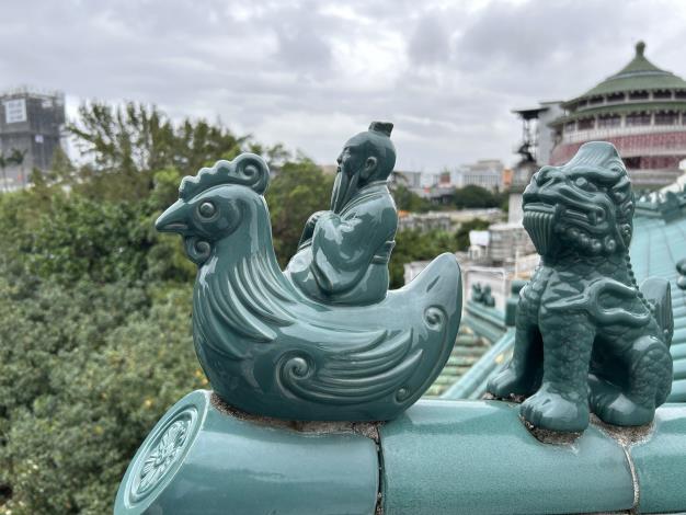 史博館「時光旅行團-遇見奇蹟有好飾」1日夏令營，以「騎雞仙人」為主角帶領孩子認識經典館藏。
