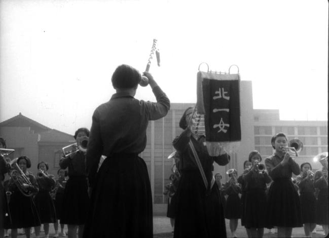「臺灣電影的璀璨今昔」專題影展選映國寶級導演白景瑞早期的實驗之作《台北之晨》（1964），將帶領觀眾穿梭在1960年代的臺北街頭，看見市井小民的生活百態。（國家影視聽中心提供）