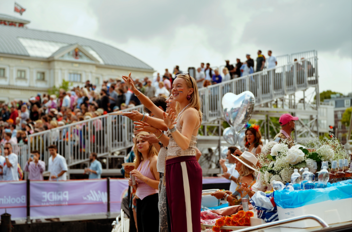 荷蘭兩側民眾盛裝出席阿姆斯特丹驕傲節(@PeiiLu) (3)