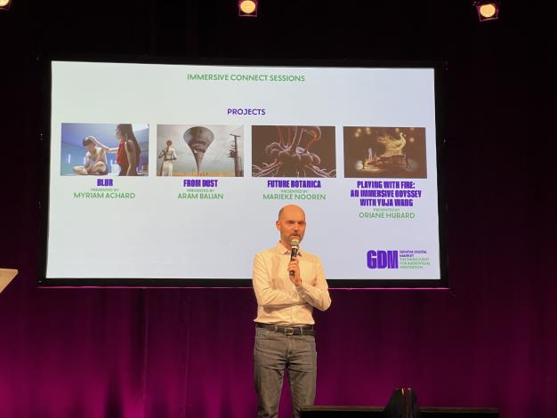 日內瓦國際影展產業部主任馬修·加耶(Mathieu Gayet)主持提案大會並推介河床劇團「之間」等四部沉浸式作品