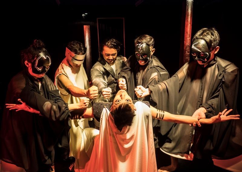 feature1_extheatre asia