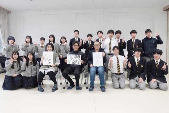 Artists paid a visit to the Iwate Prefectural Otsuchi High School