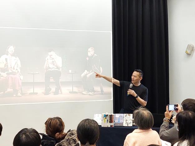 Kevin Chen was invited by the National Museum of Taiwan Literature to give an author talk