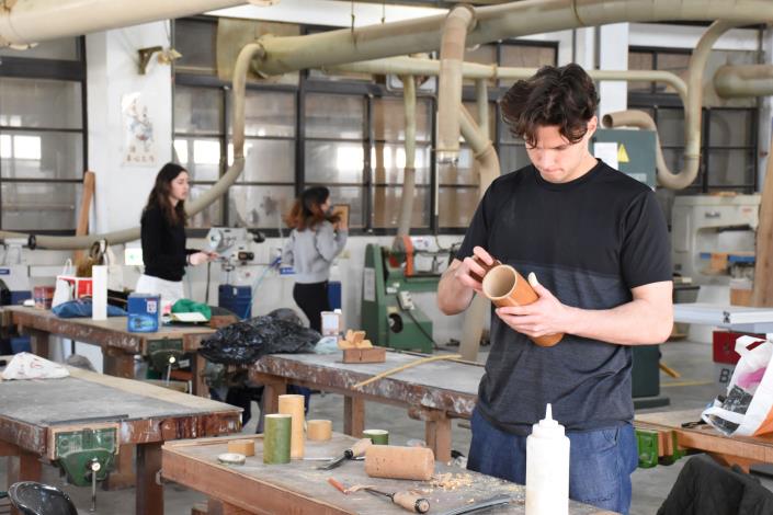 The workshop shows the possibilities of cross-border collaboration on craft-making