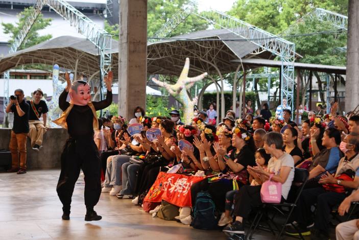 Performance by Gui Zhi Theater