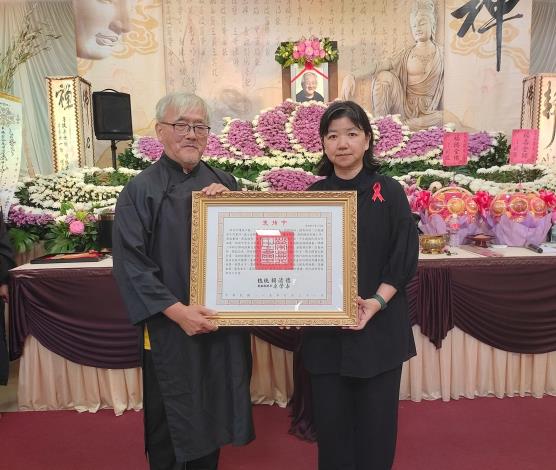 MOC honors traditional lantern maker Hsiao Tsai-kan 