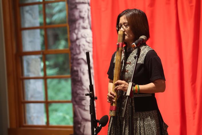 Paiwan Nose Flute Musician | Sauniaw Tjuveljevelj