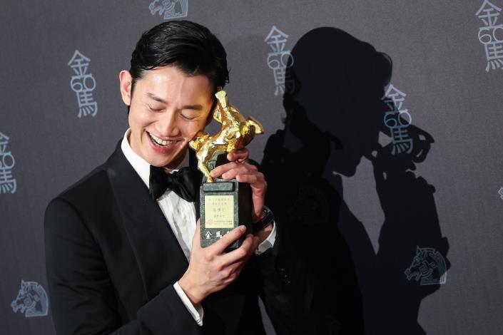 Wu Kang-ren won the Golden Horse Award for Best Leading Actor.