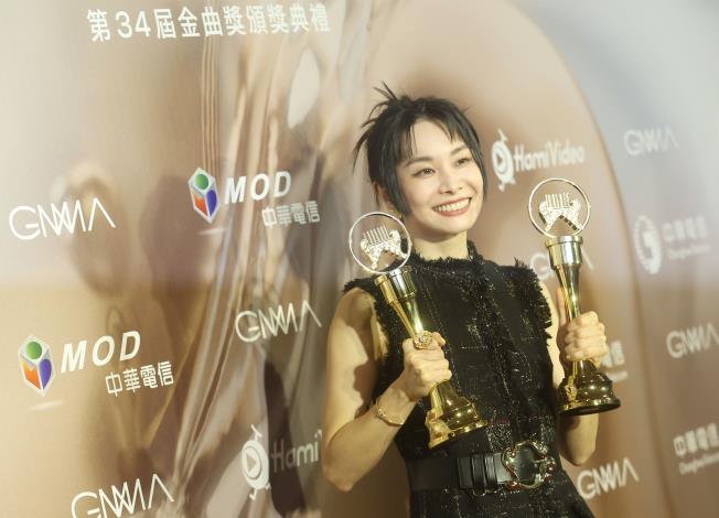 Singer | Enno Cheng