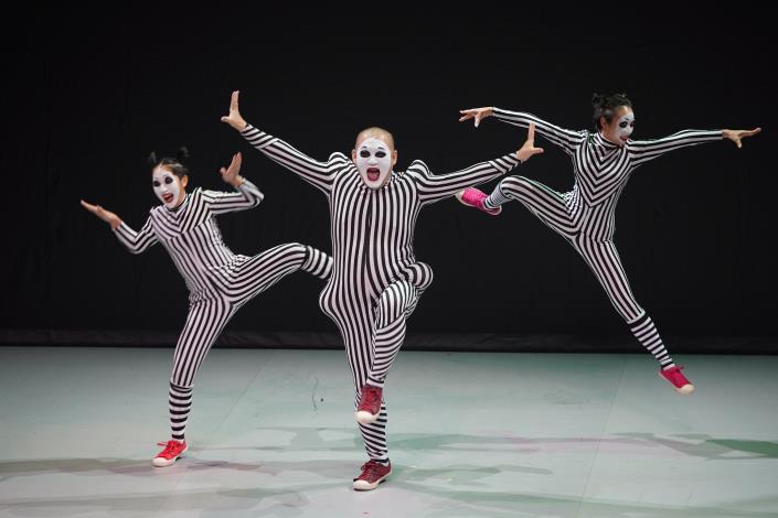 L’Enfant S. Physical Theatre