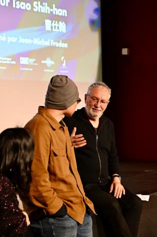 影評人Frodon提問導演創作過程及場景設定在高雄的原因