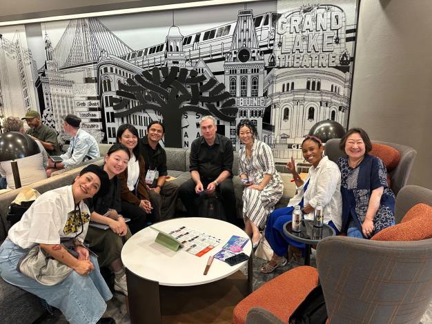 1-Nai-Hsuan Yang, Yu-Chien Liu, Yu-Shan Chang, and Diego M. Bucio meet with a San Francisco International Arts Festival representative.(Provided by Taiwan Acadmey in LA)
