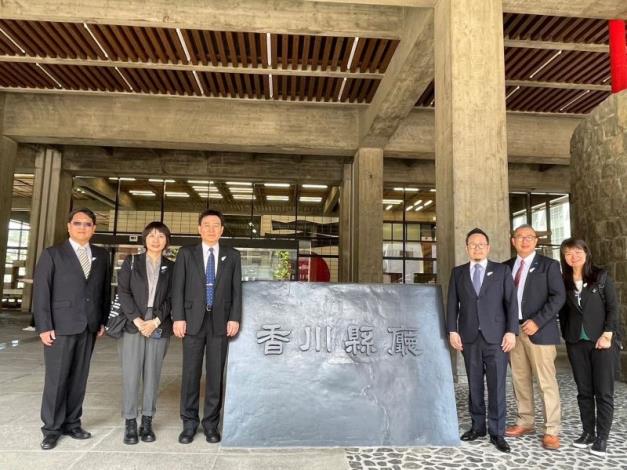 馬祖列島（連江県）で開かれるアートの祭典「馬祖国際芸術島」の代表団が香川県を訪問し、5月9日に池田豊人知事と面会しました。