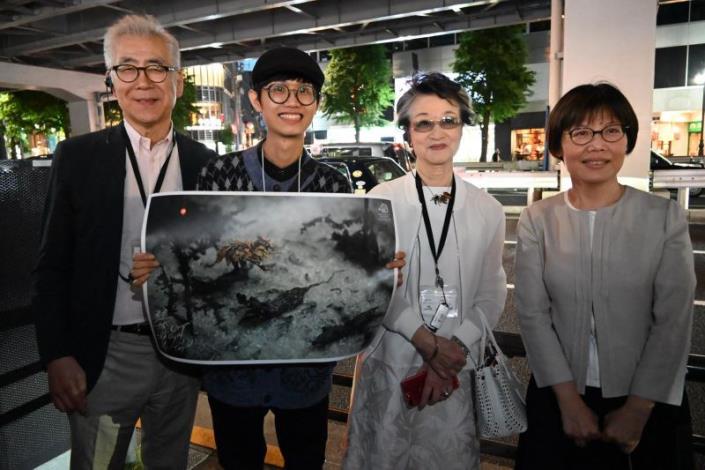台湾人芸術家の映像作品、六本木で展示　観客を魅了