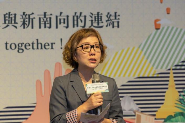 La viceministra de Cultura Sue Wang