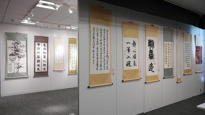 El maestro de caligrafía taiwanés Chang Ping-huang inaugura exposición en Tokio