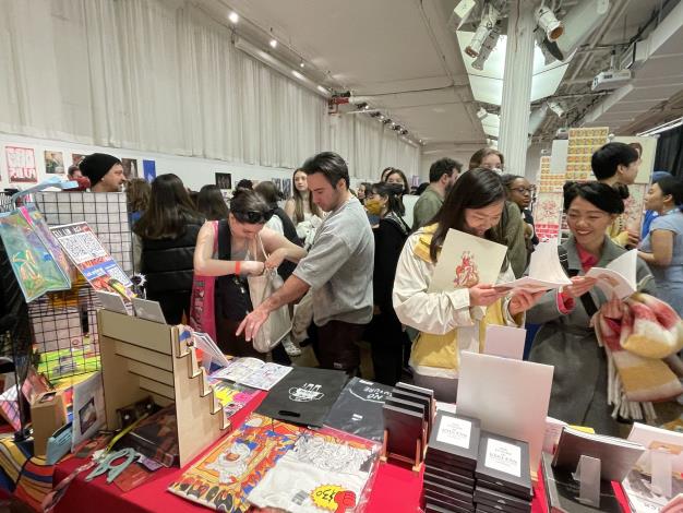 紐約漫畫卡通博物館藝術節的臺灣展位展現強烈特色，吸引大批美國觀眾參觀。