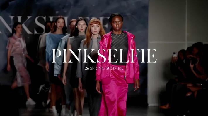 PINKSELFIE 首登紐約時裝周，演繹未來感與女性力量的時尚語言
