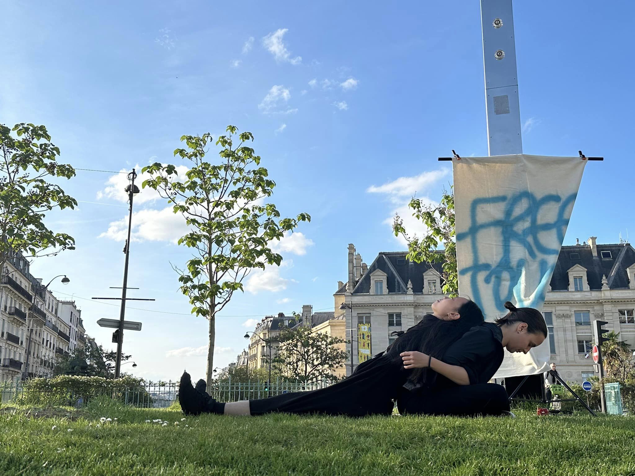 挑戰「觸碰」與「戰爭」議題 臺灣藝術家周寬柔、王品翔8月登多倫多夏日藝術節