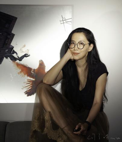 ISA Ho, a Taiwanese digital and contemporary photographer