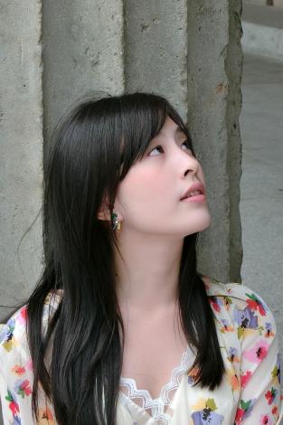 Lin Yi-Han author photo web