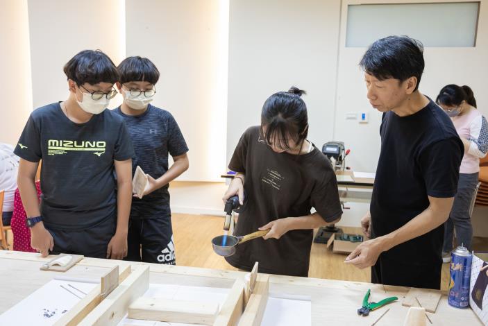 當代金工工作坊-學習操作及練習使用工具