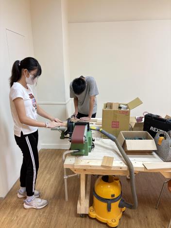 機械藝術工作坊-學員製作屬於自己的玩具-操作工具