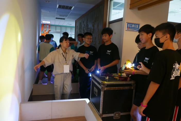 青少年「做劇場」體驗與欣賞