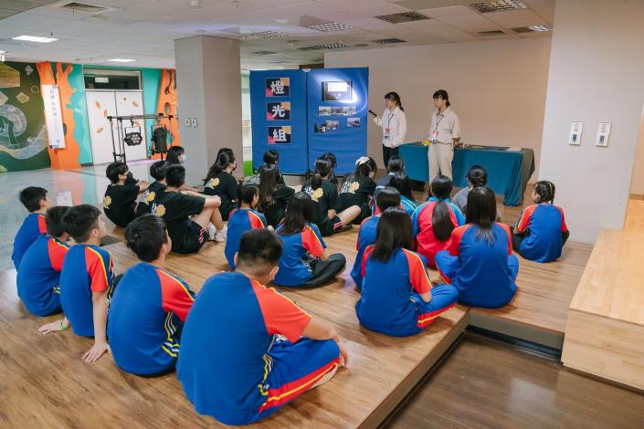 青少年「做劇場」體驗與欣賞