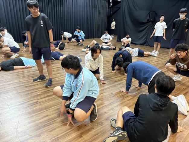 青少年「做劇場」體驗與欣賞