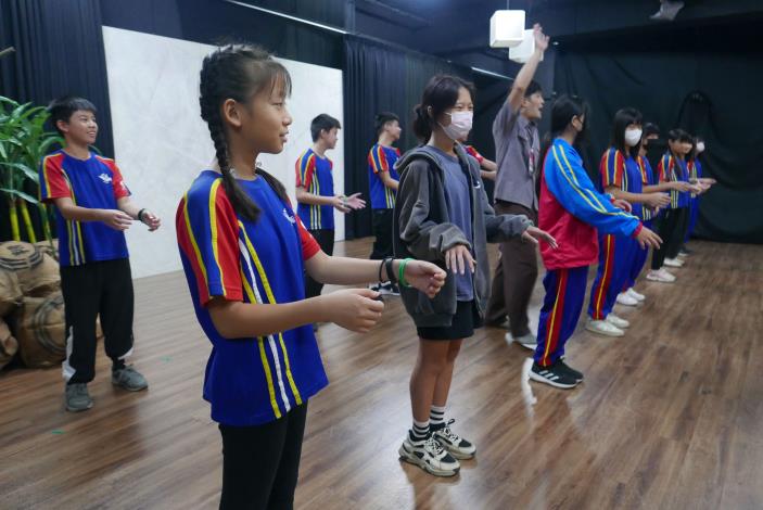 青少年「做劇場」體驗與欣賞