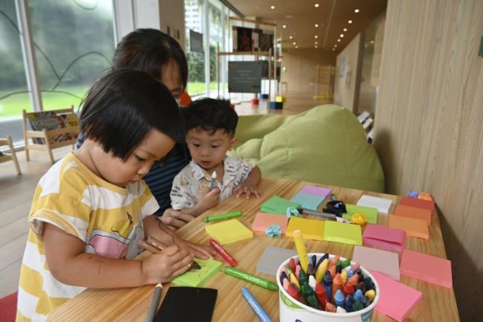 國美館兒藝基地邀請大小朋友認識臺灣「色彩」的文化意涵