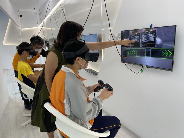 VR藝廊「觀賞區」欣賞國內外VR作品