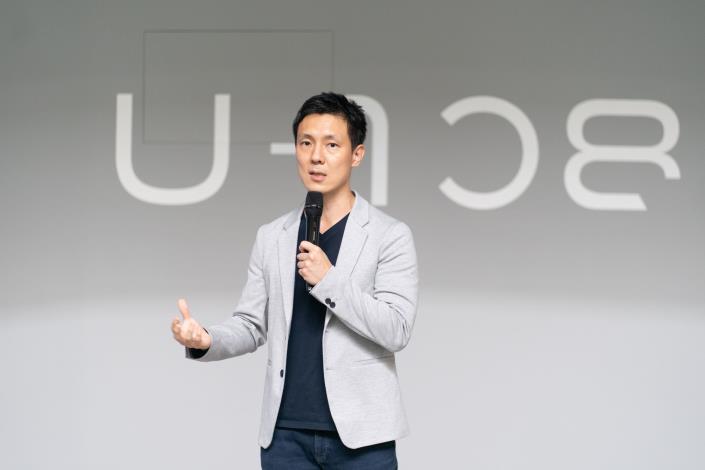 藝術家李炳曄致詞，國立臺灣美術館提供，攝影：甘岱民