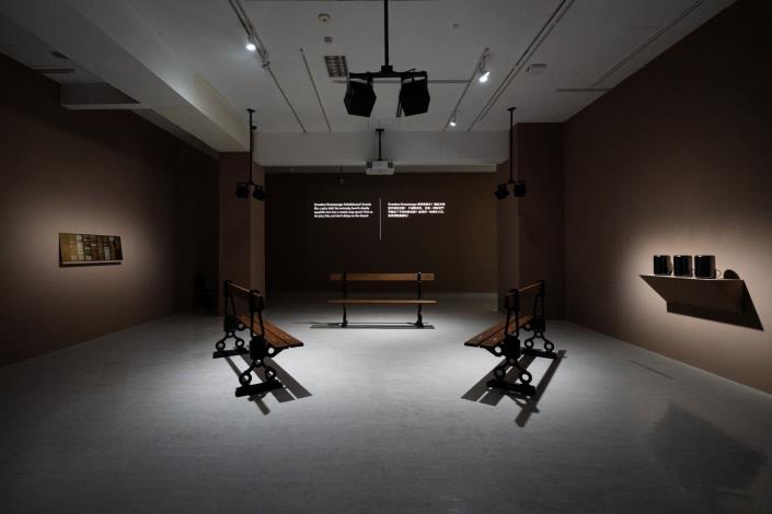 艾瑞克．波德萊爾（Éric_BAUDELAIRE），〈等待故事發生／無敘事性的故事〉展出現場照__圖片由國美館提供