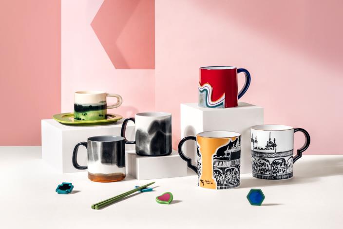 席德進聯名瓷器系列共7款，永恆風華馬克杯（白／黑）、山海馬克杯（山／海）、煙波橫翠杯盤組、福邸洞天馬克杯、逸境筷架組