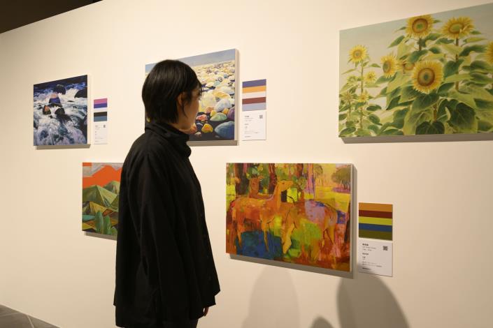 01島嶼拾色 感動馬國美特展_展間空景 (3)