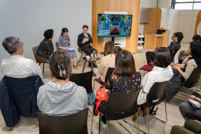 Final Presentation of NTMoFA International Residency Researcher Dr. Jan Elantkowski (2)