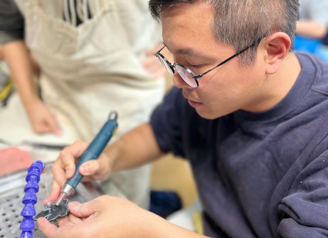 黃南強Huang Nan-Chiang