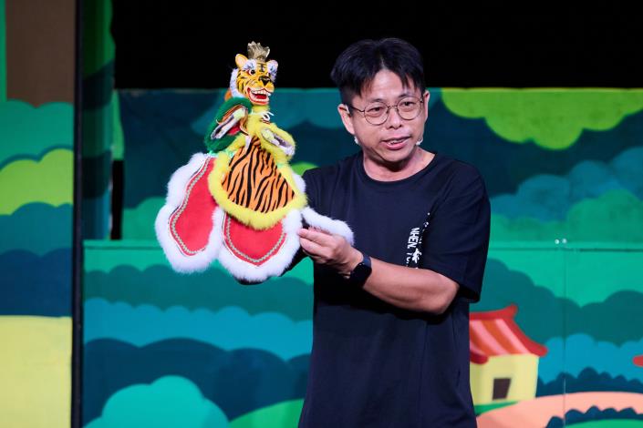 真雲林閣掌中劇團李京曄團長帶著《小虎的實習歷險記》，邀請觀眾一同展開成長大冒險。