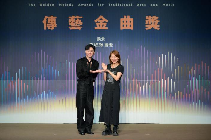 宣傳大使李國毅及總導演郎祖筠合影。
